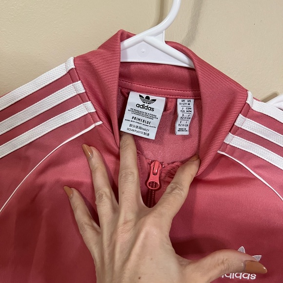 Girls Adidas Outfit - Picture 3 of 3